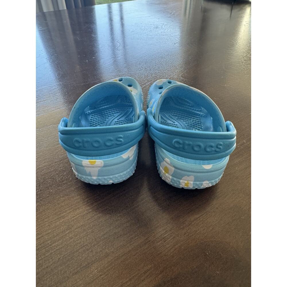 Crocs Classic Daisy Clogs Toddler C2 C3 Blue Tinted Glass Floral Slip On - Picture 4 of 8